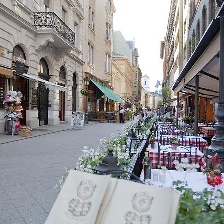 Diana Apartment On Vaci Utca Budapest Eksteriør billede