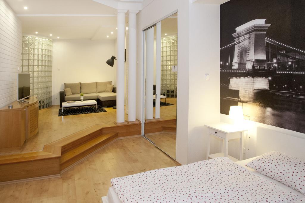 Diana Apartment On Vaci Utca Budapest Eksteriør billede
