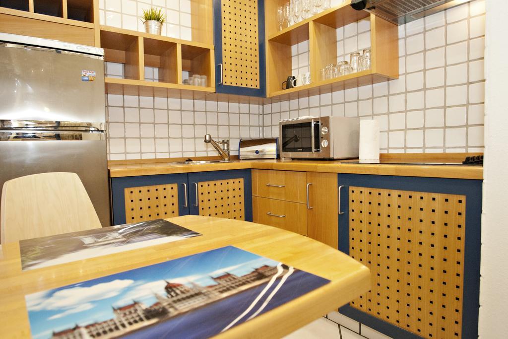 Diana Apartment On Vaci Utca Budapest Eksteriør billede